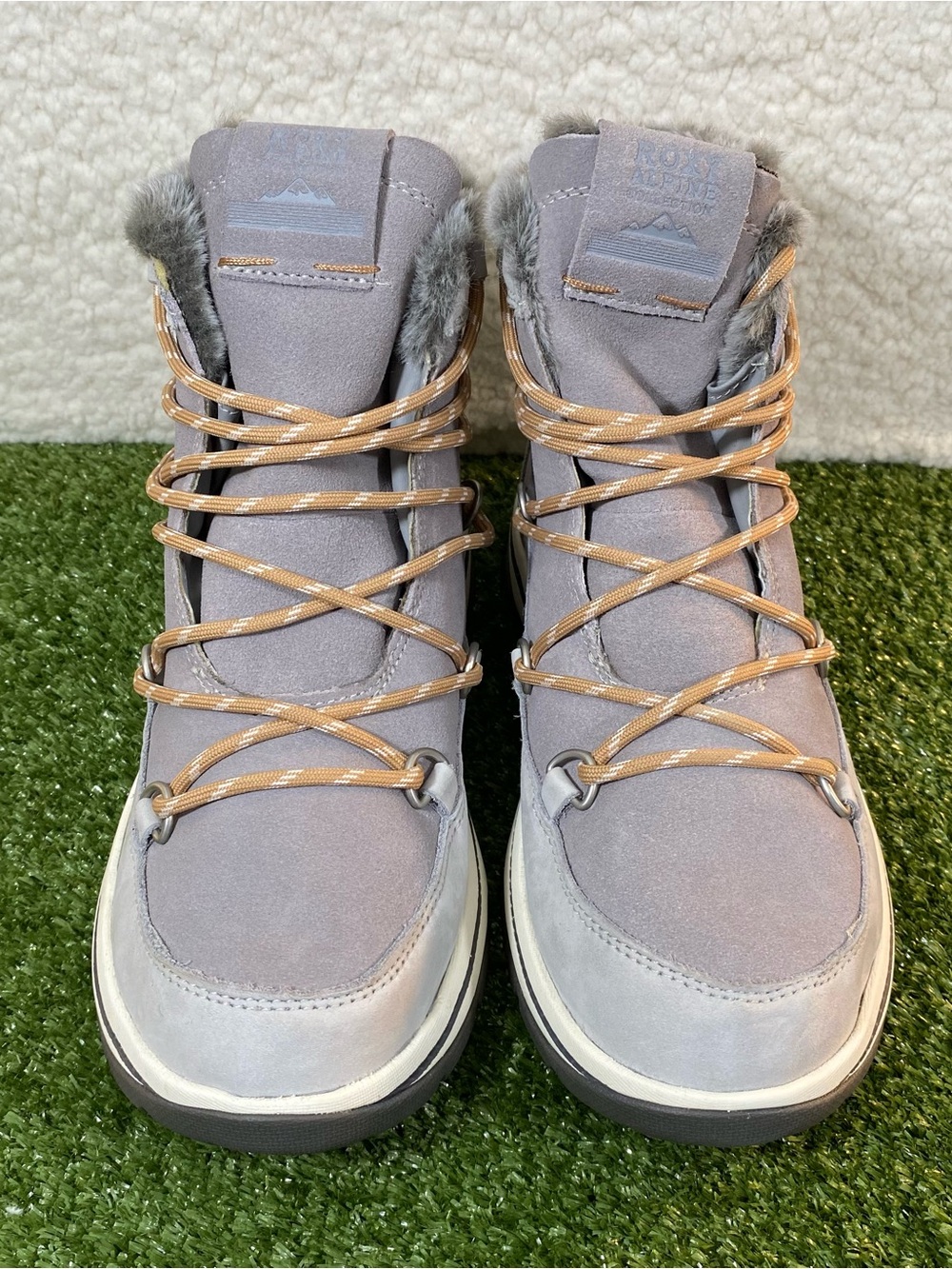 Roxy Alpine Collection Decland Snow Boots Women SZ 9 Grey Comfort Fur Warmth EUC